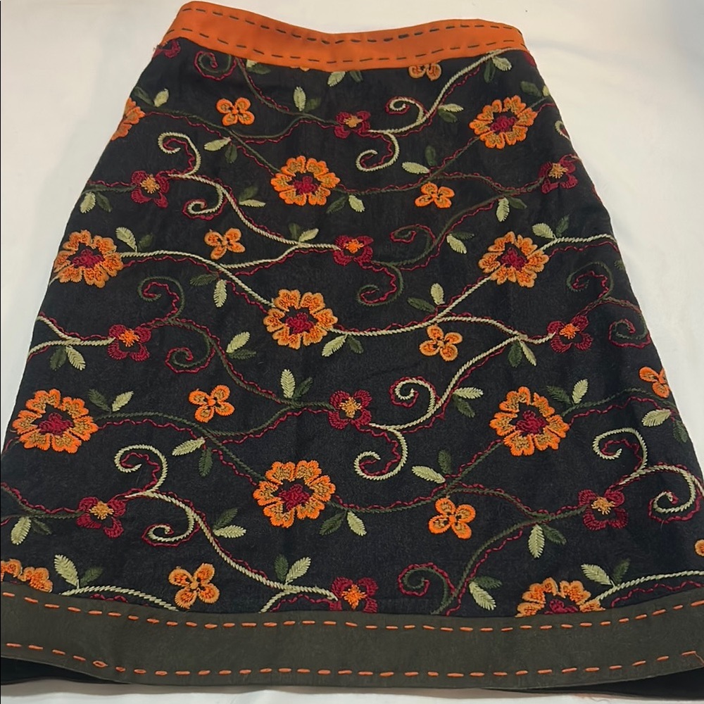 Moschino Cheap&Chic Floral Embroidered A-Line Skirt, Wool, size 10